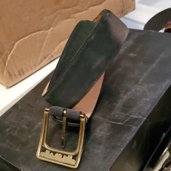 Sz 32 Black Suede Belt with Gold Buckle - Picture 5 of 5